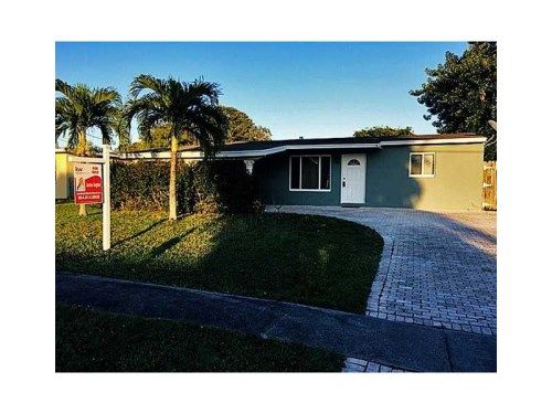 2212 W River Dr, Pompano Beach, FL 33063