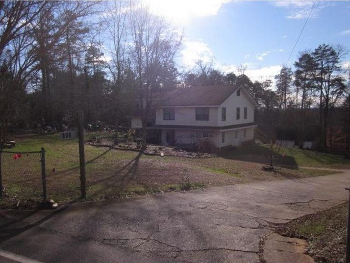 910 Pickens Street, Nelson, GA 30151