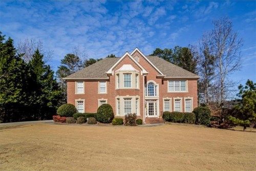 4111 Holcomb Creek Drive, Buford, GA 30519