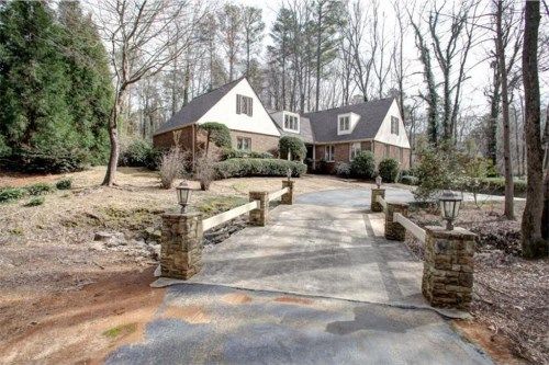 687 N Saint Marys Lane Nw, Marietta, GA 30064