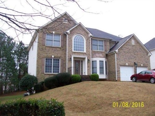 7664 The Lakes Drive, Fairburn, GA 30213