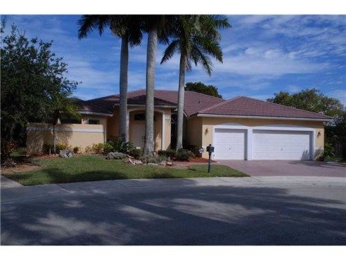 2583 Eagle Run Ln, Fort Lauderdale, FL 33327