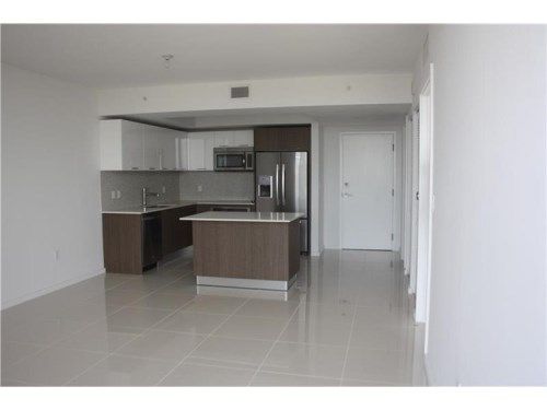 5252 Paseo Blvd # 1707, Miami, FL 33166