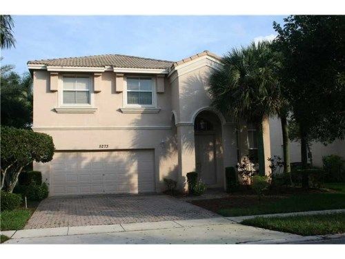 5273 SW 158th Ave, Hollywood, FL 33027