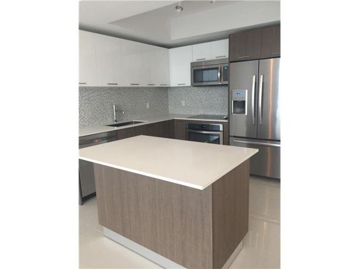 5252 NW 85 ave # 407, Miami, FL 33166
