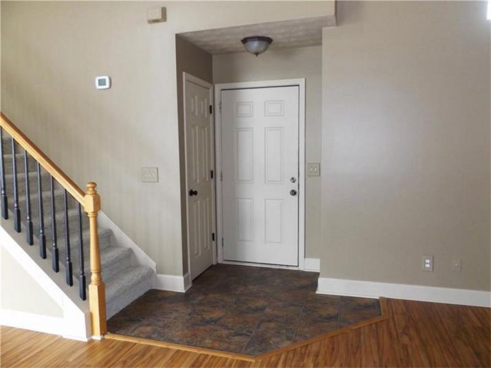 360 Windcroft Circle Nw, Acworth, GA 30101