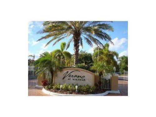 2275 SW 80 TE # 2275, Hollywood, FL 33025