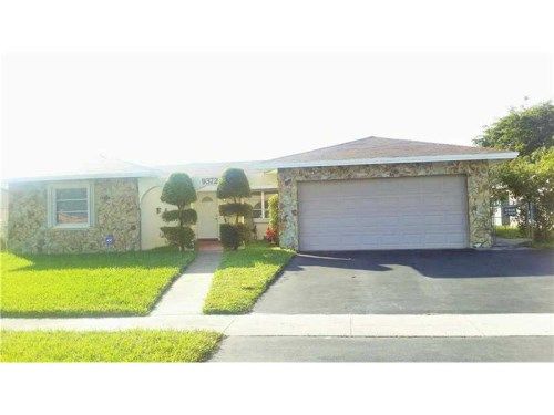 9372 NW 24th Pl, Hollywood, FL 33024
