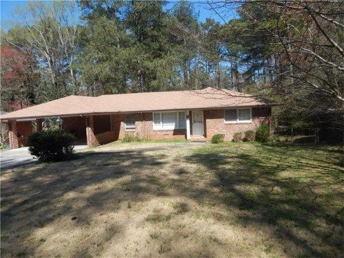 954 Holly Hedge Road, Stone Mountain, GA 30083