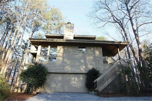 225 Marsh Glen Point, Atlanta, GA 30328