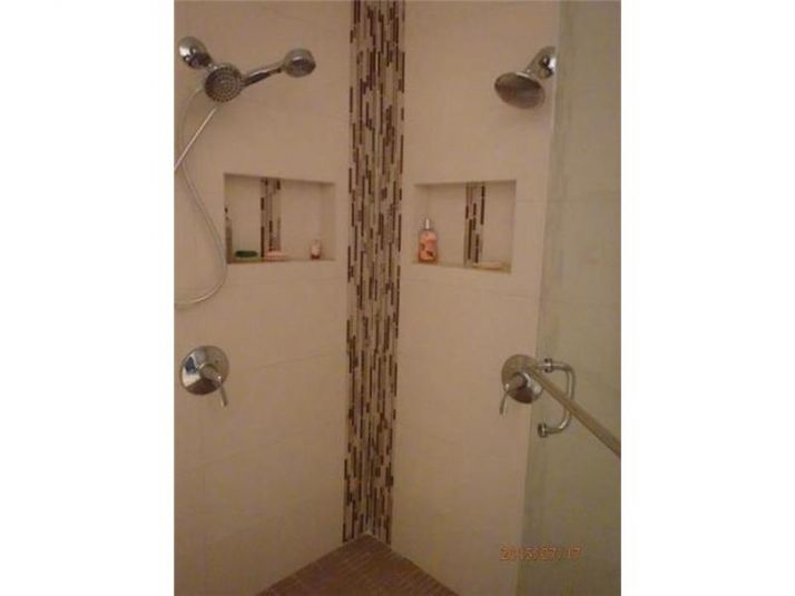 18161 NW 18th St, Hollywood, FL 33029