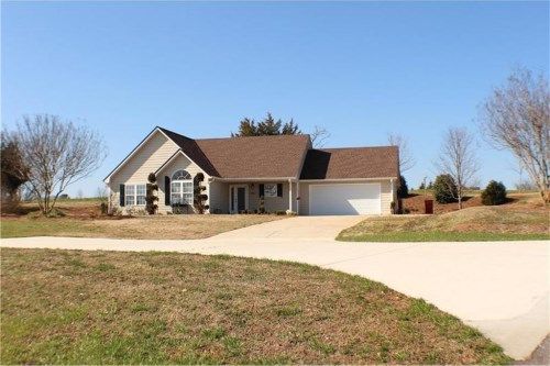 2267 Old Maddox Road, Hoschton, GA 30548