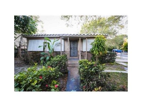 3140 Day Av, Miami, FL 33133