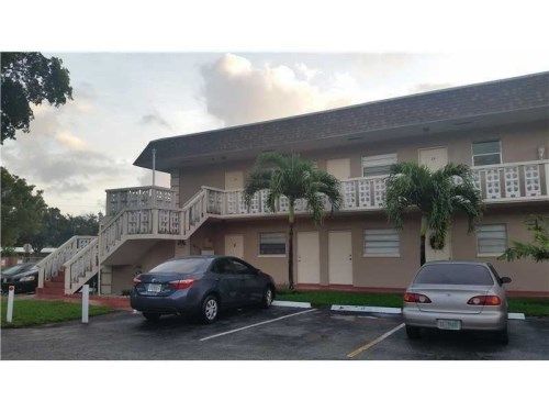 2832 Fillmore St # 14, Hollywood, FL 33020