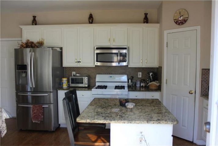 463 Leggett Oaks Lane, Lawrenceville, GA 30043