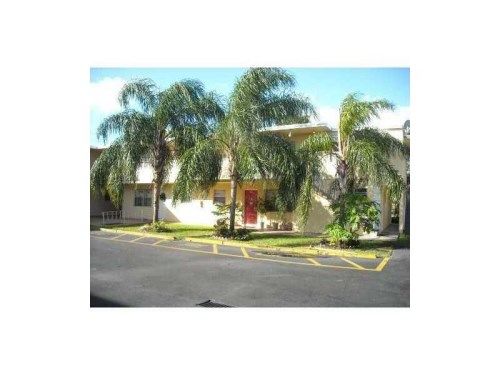 2510 pierce # 3, Hollywood, FL 33020