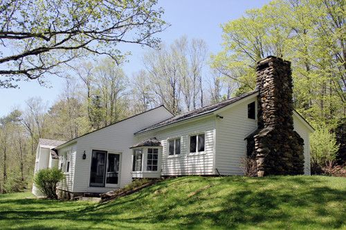 7 Cody Rd, Londonderry, VT 05148