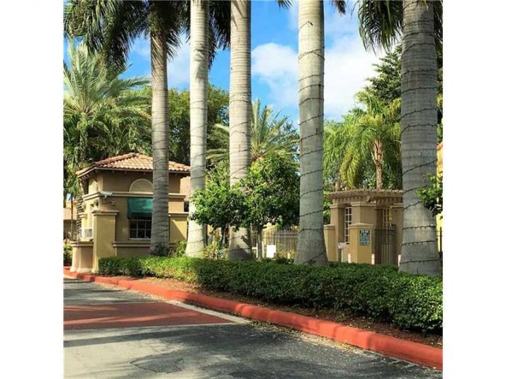 4754 NW 97 PL # 224, Miami, FL 33178