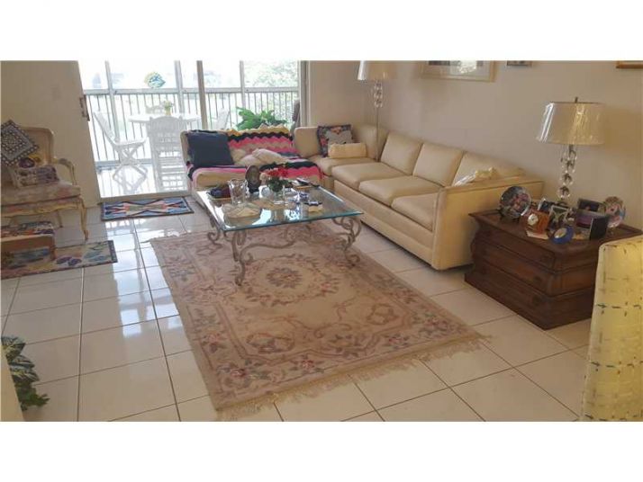 9551 WELDON CR # E406, Fort Lauderdale, FL 33321