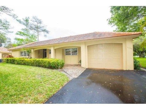 1126 W Cypress Dr # V-14, Pompano Beach, FL 33069