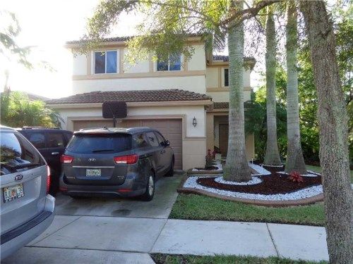 442 Silver Palm Way, Fort Lauderdale, FL 33327