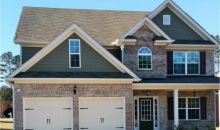 4122 Village Crossing Circle Ellenwood, GA 30294