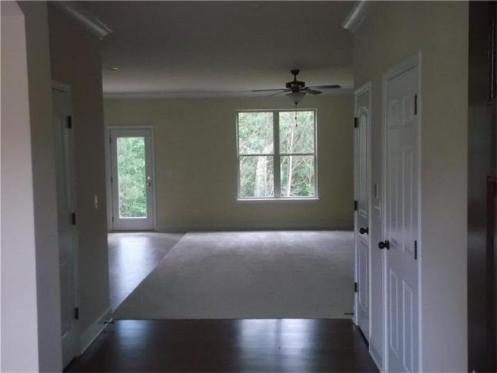 1933 Poplar Falls Ave, Lithonia, GA 30058