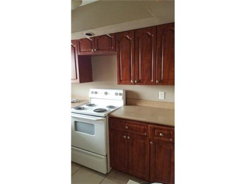 1701 NW 46th Ave # 212, Fort Lauderdale, FL 33313
