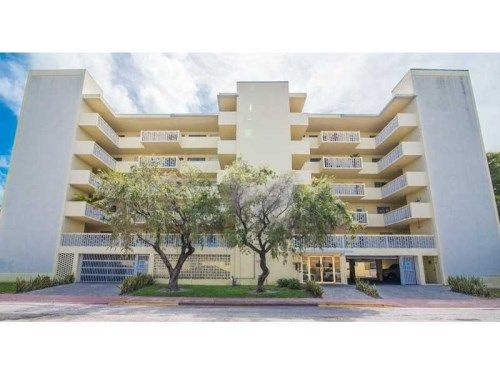 1030 9th St # 302, Miami Beach, FL 33139