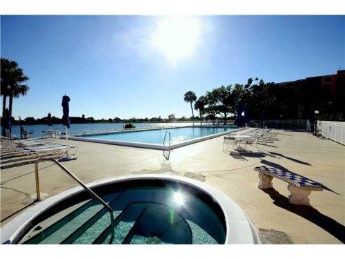 20810 San Simeon Way # 109, Miami, FL 33179