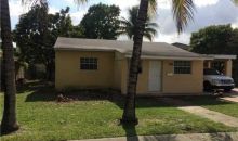 9030 SW 40th Ter Miami, FL 33165