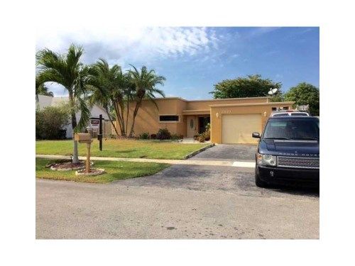 8601 NW 51st Ct, Fort Lauderdale, FL 33351
