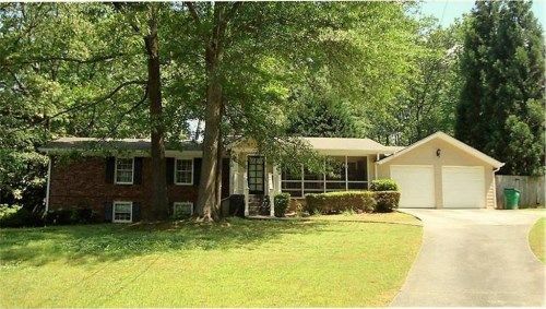 6515 Wright Circle, Atlanta, GA 30328