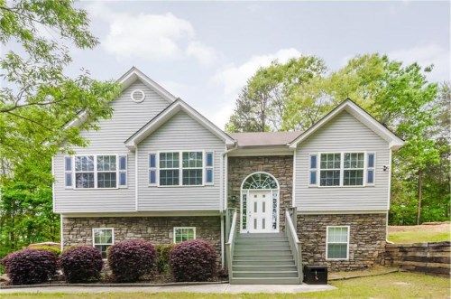 5132 Yellow Stone Drive, Flowery Branch, GA 30542