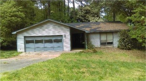 5475 Barnaby Court Nw, Lilburn, GA 30047