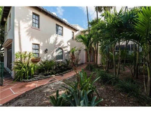 4555 N Meridian Ave, Miami Beach, FL 33140