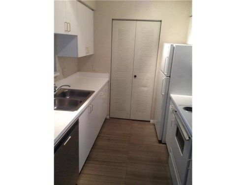 19501 E Country Club Dr # 9105, Miami, FL 33180