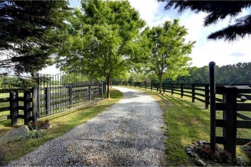 1665 Ward Road, Hoschton, GA 30548