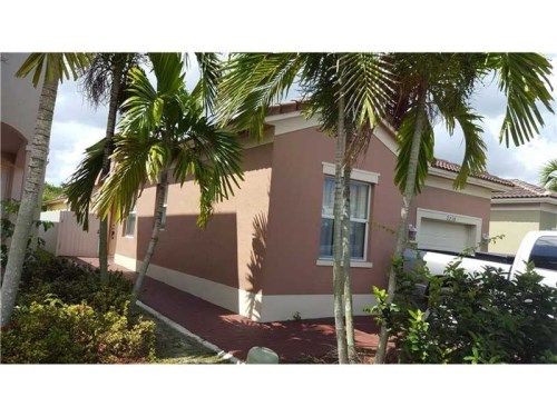 2210 NE 37th Rd, Homestead, FL 33033