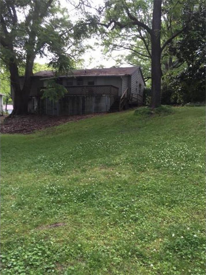 1755 Belle Isle Circle, Atlanta, GA 30329