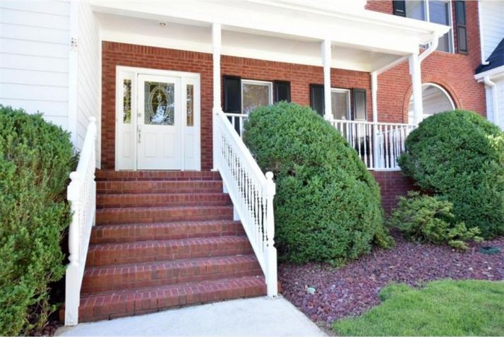 5238 Rocky Hill Drive Sw, Lilburn, GA 30047