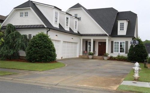 2418 Red Wine Oak Drive, Braselton, GA 30517