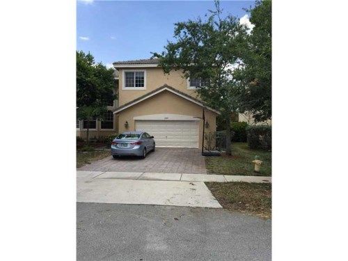 2042 SW 176 AV, Hollywood, FL 33024