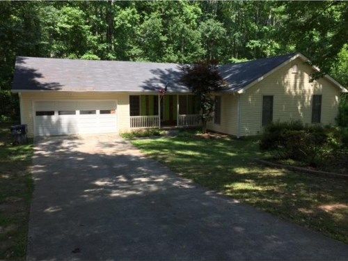 1022 Echo Valley Court, Loganville, GA 30052