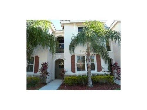 951 NE 42nd Pl, Homestead, FL 33033