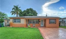 2700 Everglades Dr Hollywood, FL 33023