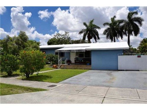 650 W 53rd St, Hialeah, FL 33012