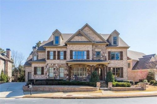 545 Glenmanor Court, Atlanta, GA 30328