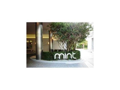 92 SW 3rd St # 2712, Miami, FL 33130