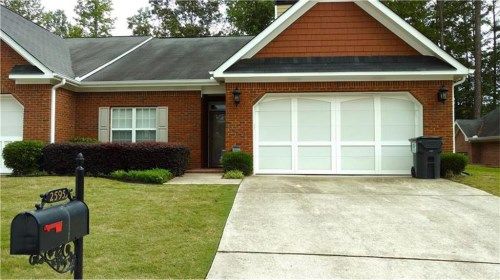 2595 Rosehill Circle, Lithia Springs, GA 30122